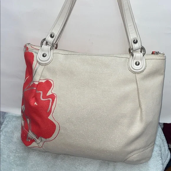 Coach ‘Poppy’ Flower Glam Tote - Picture 2 of 11